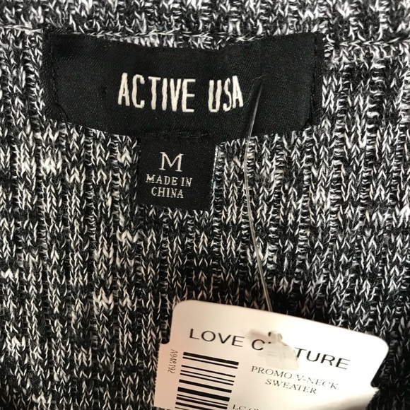 ACTIVE USA V Neck Knit Sweater - Picture 4 of 8